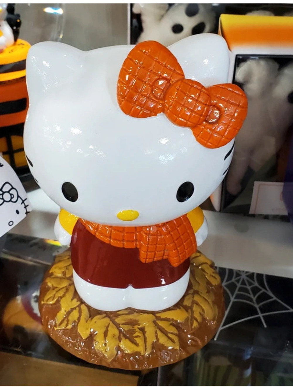 Hello Kitty Fall Autumn Leaf Figurine Ceramic Statue Thanksgiving Decor